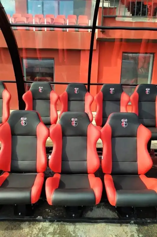 yedek-oyuncu-vip-stadyum-koltugu-25014-16